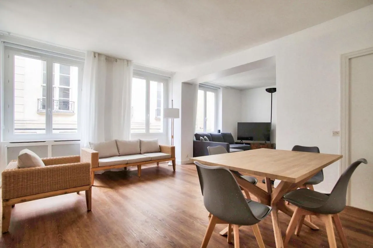 1 Bedroom Quartier Latin Royer Collard Paris 0*,  France