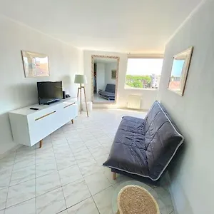 Spacieux 65m2, Avec Piscine Et Parking Fréjus