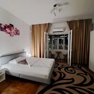 https://amytis-flat-old-city-bucharest.bucharesthotelsnow.com
